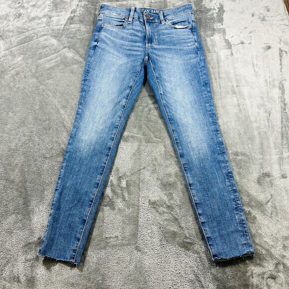 American Eagle Jegging Jeans Womens Sz.4 Short Blue Stretch‎ Mid-Rise Raw Hem - Picture 2 of 13